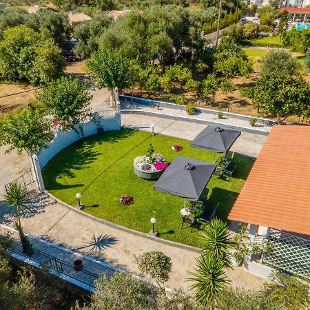 Afroditi Holiday Home - Yellow Apartment Svoronata Zewnętrze zdjęcie
